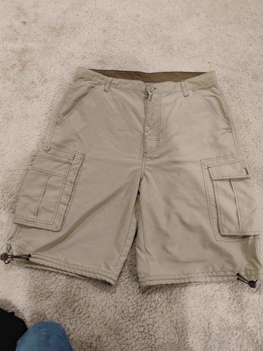 Arizona Jean Company Men's Beige Cargo Shorts